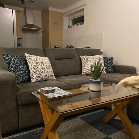 Studio By Westcountry Sa Apartment Plymouth Bagian luar foto